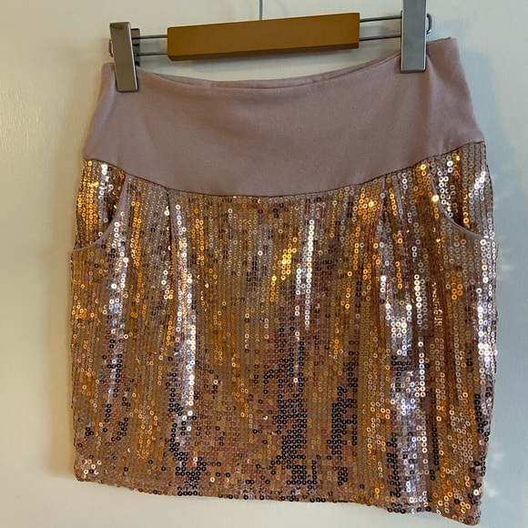 Urban Behavior Sequin Mini Skirts - black & rosé/pink/beige - Picture 2 of 6
